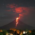 Vulcanul Kanlaon, intră în ”erupţie explozivă” 