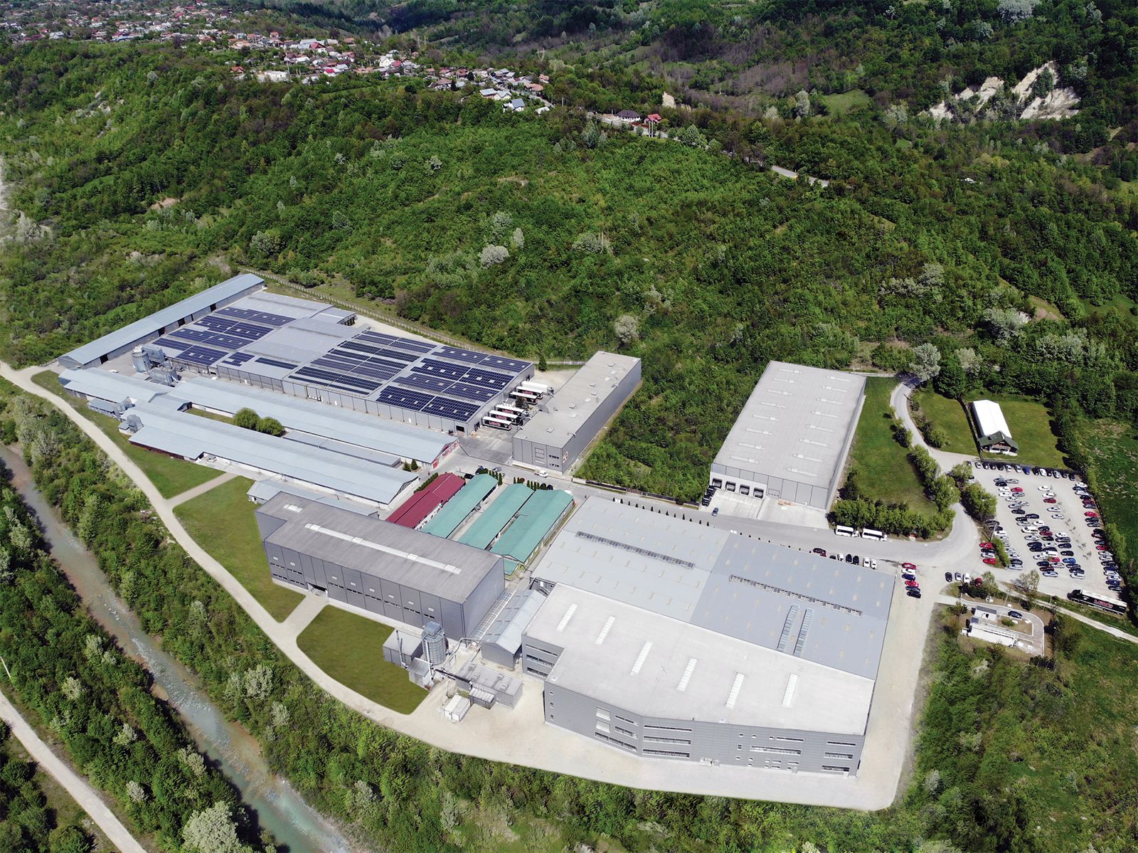 LEMET arată publicului povestea reală a producţiei de mobilă românească