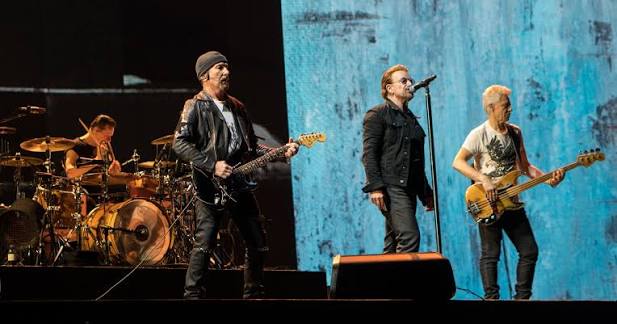 Membrii U2 au marcat 50 de ani de la înființarea trupei printr-un concert-surpriză